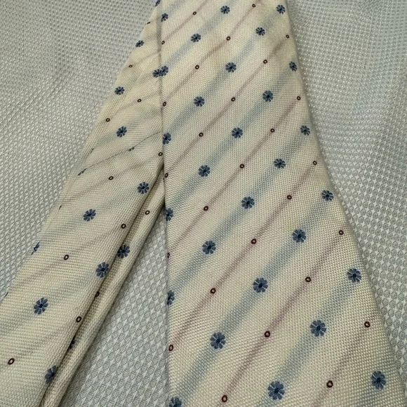 Authentic Burberry men’s silk scarf